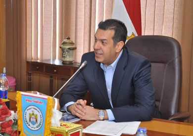 ياسر دسوقي محافظ أسيوط
